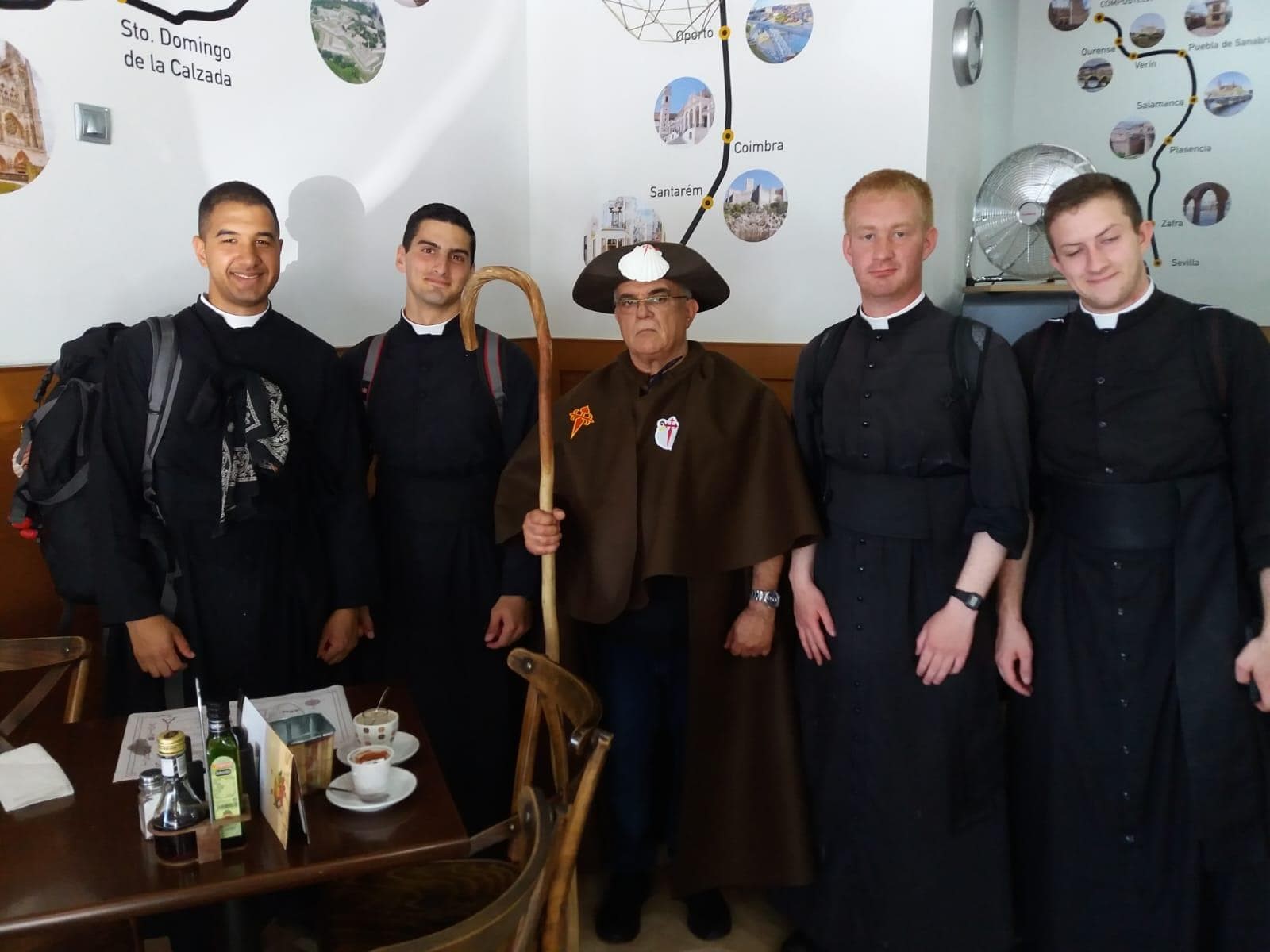 Restaurant for Pilgrims in Milladoiro - Imagen 14